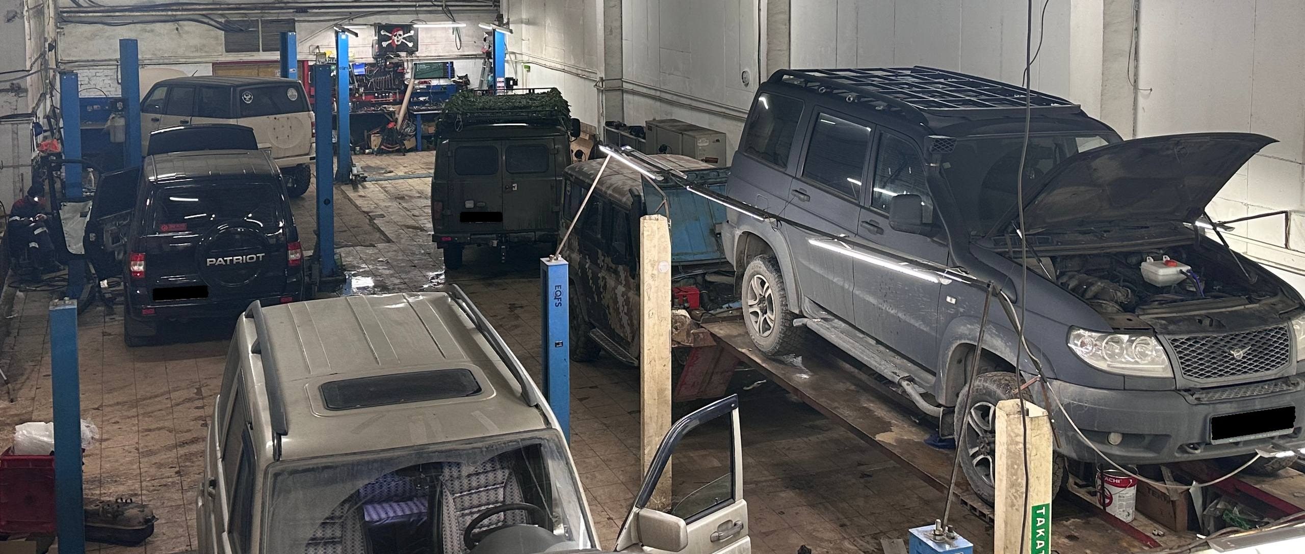 УАЗ на подъёмнике в автосервисе Щёлково - профессиональный ремонт УАЗ